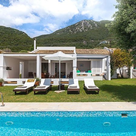 Villa Piedra Del Mar Beachfront By Villa2Be Barbáti Kültér fotó