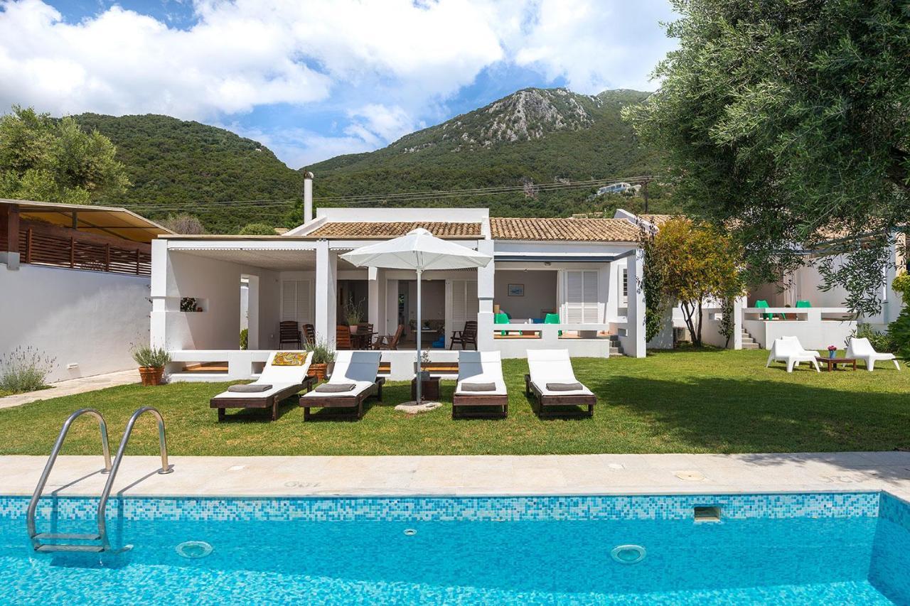 Villa Piedra Del Mar Beachfront By Villa2Be Barbáti Kültér fotó