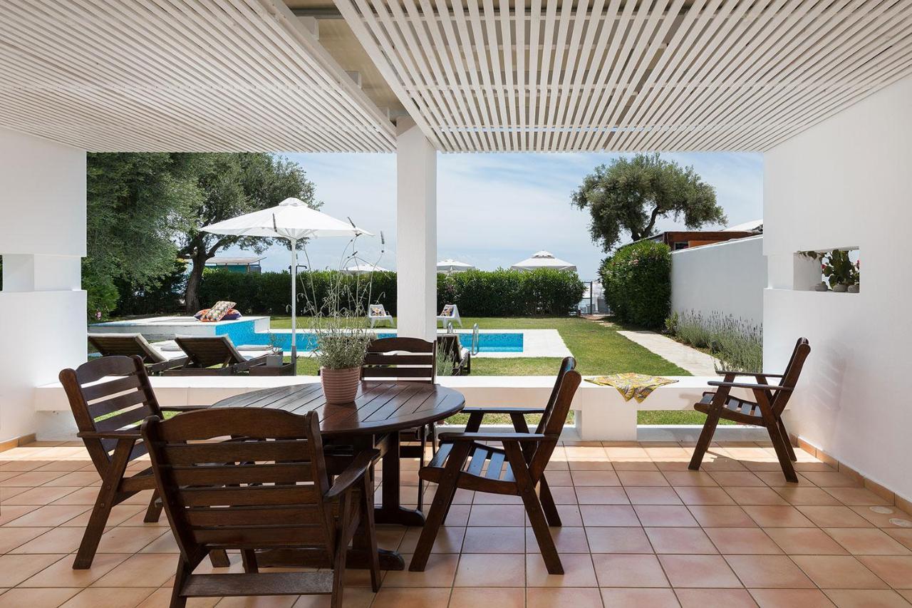 Villa Piedra Del Mar Beachfront By Villa2Be Barbáti Kültér fotó