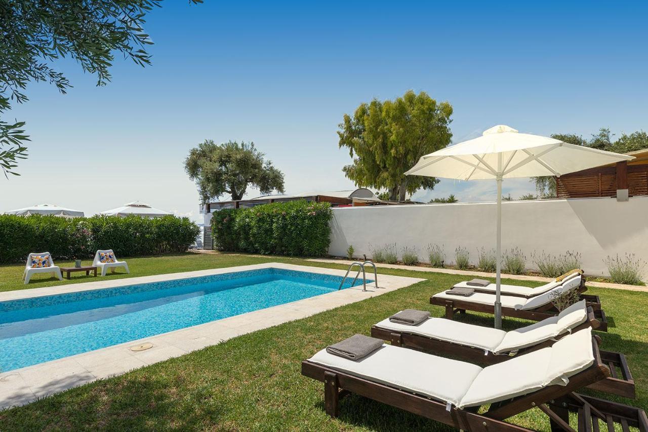 Villa Piedra Del Mar Beachfront By Villa2Be Barbáti Kültér fotó