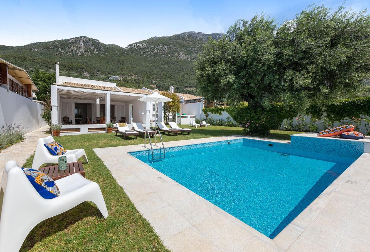 Villa Piedra Del Mar Beachfront By Villa2Be Barbáti Kültér fotó